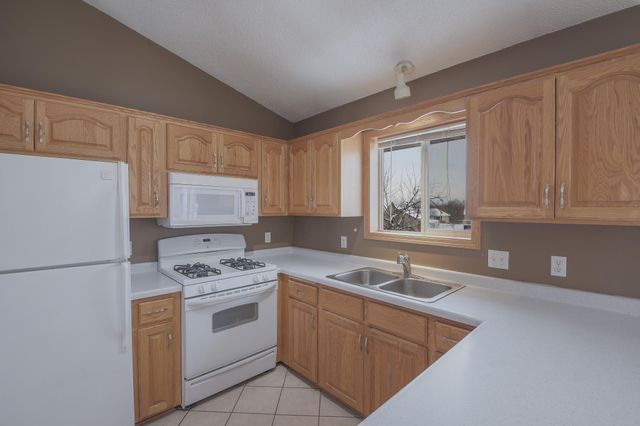 5190 Edinburgh Way, Big Lake, MN 55309