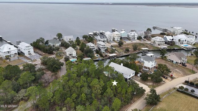 Sunset Drive, Pass Christian, MS 39571