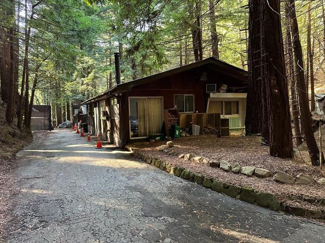 121 La Honda Road, Woodside, CA 94062