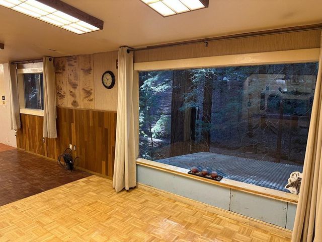 121 La Honda Road, Woodside, CA 94062