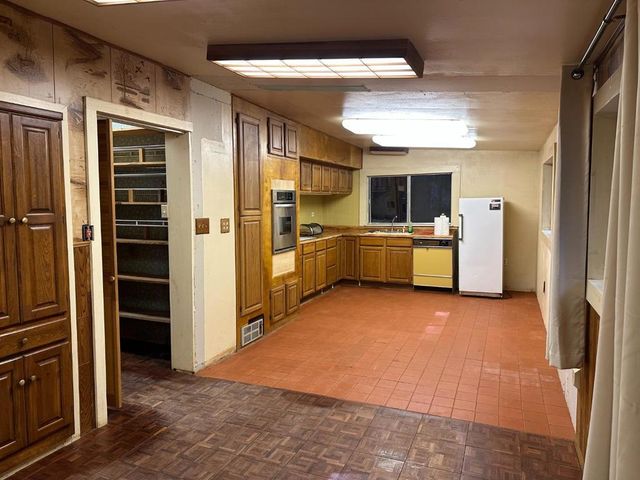 121 La Honda Road, Woodside, CA 94062