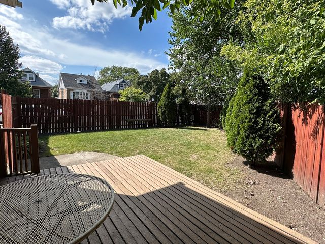 5649 N MASON Avenue, Chicago, IL 60646