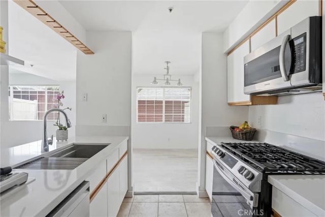 2473 Village Green, Santa Maria, CA 93455
