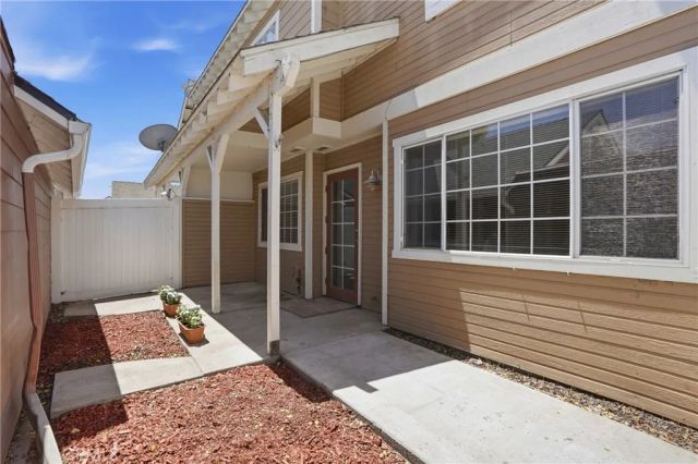 2473 Village Green, Santa Maria, CA 93455