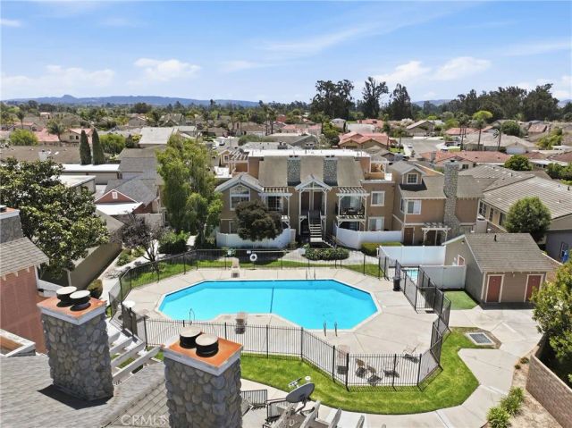 2473 Village Green, Santa Maria, CA 93455