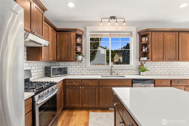 18330 121st Street E, Bonney Lake, WA 98391