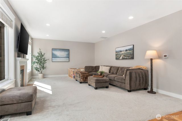 18330 121st Street E, Bonney Lake, WA 98391