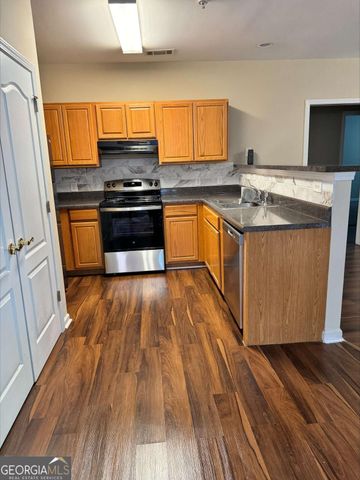 7712 AUTRY Circle 601, Douglasville, GA 30134