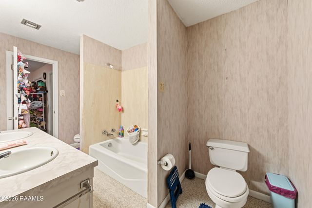 107 Bonnet Street, New Iberia, LA 70563