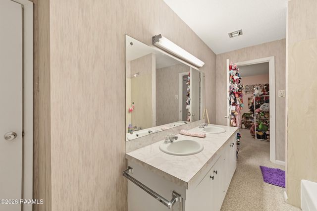 107 Bonnet Street, New Iberia, LA 70563