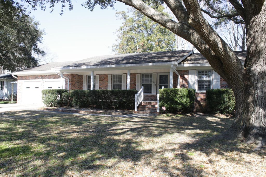 306 Susan Drive, Charleston, SC 29407