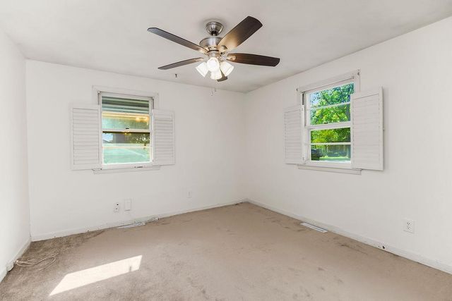 5831 N Ava Avenue, Kansas City, MO 64151