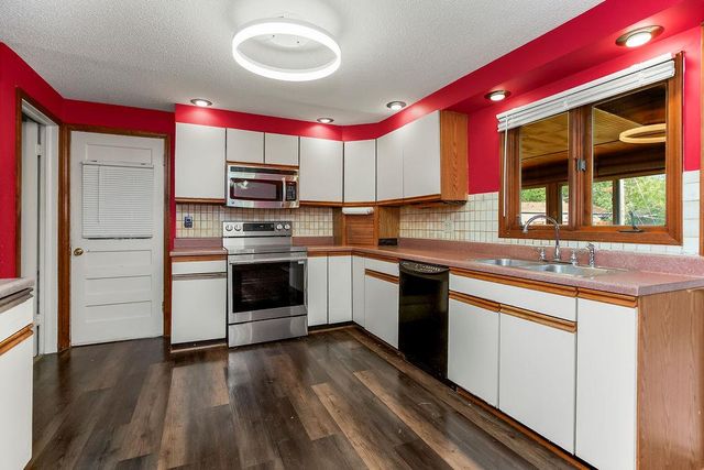 5831 N Ava Avenue, Kansas City, MO 64151