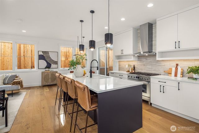 13123 NE 87th Lane, Kirkland, WA 98033