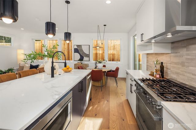 13123 NE 87th Lane, Kirkland, WA 98033