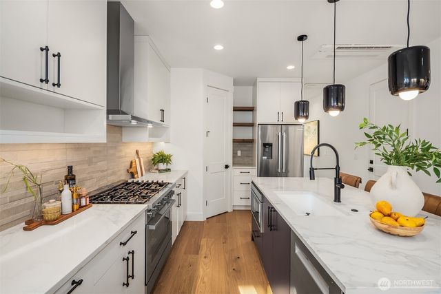 13123 NE 87th Lane, Kirkland, WA 98033