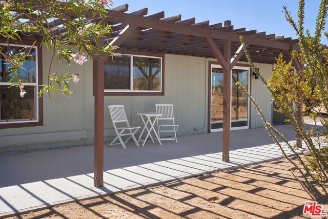 60939 Sunny Vista Road, Landers, CA 92285