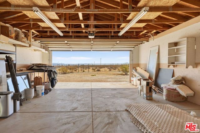 60939 Sunny Vista Road, Landers, CA 92285