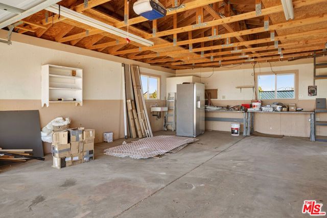 60939 Sunny Vista Road, Landers, CA 92285