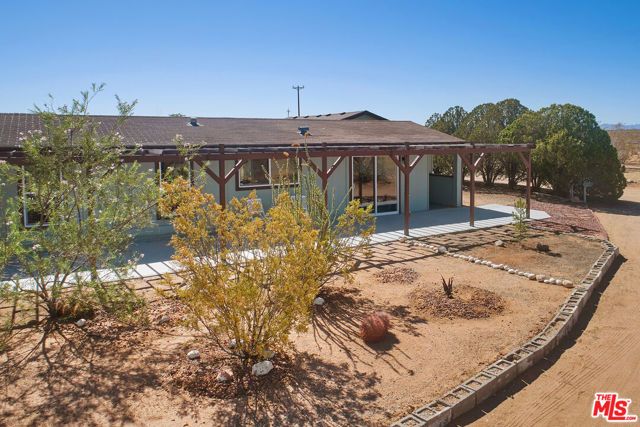 60939 Sunny Vista Road, Landers, CA 92285