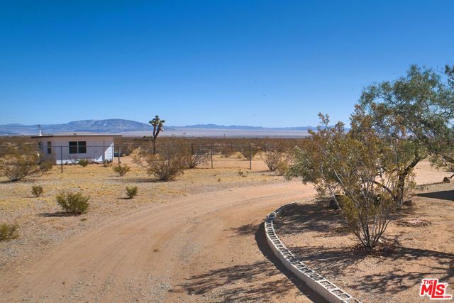 60939 Sunny Vista Road, Landers, CA 92285
