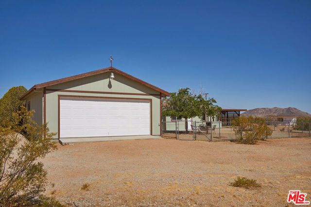 60939 Sunny Vista Road, Landers, CA 92285