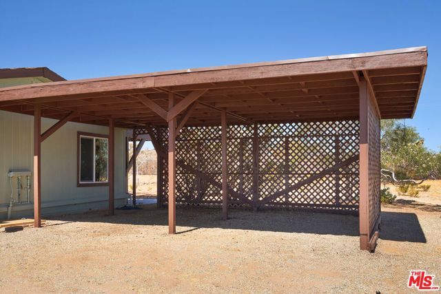 60939 Sunny Vista Road, Landers, CA 92285