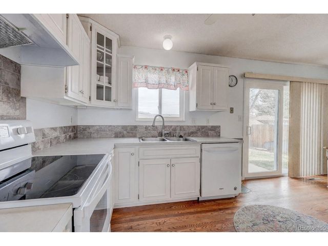 3339 19th St, Greeley, CO 80634