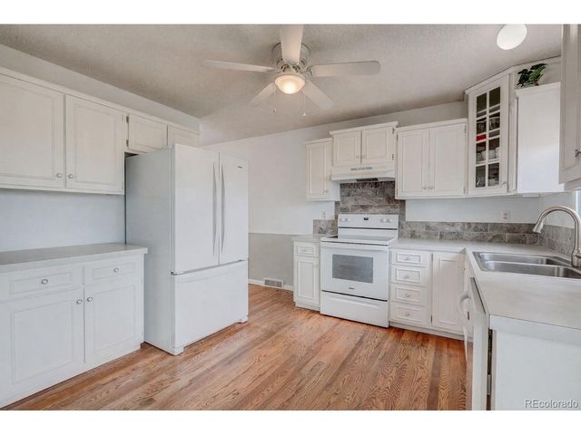 3339 19th St, Greeley, CO 80634