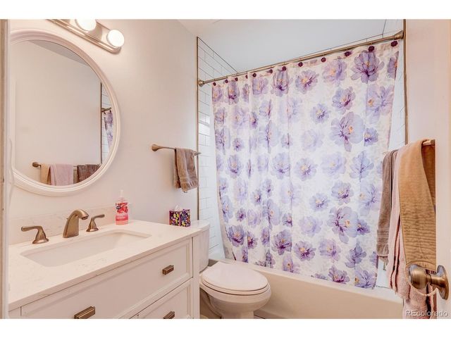 3339 19th St, Greeley, CO 80634