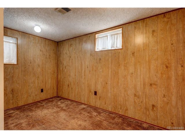 3339 19th St, Greeley, CO 80634