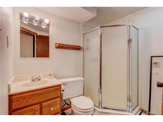 3339 19th St, Greeley, CO 80634