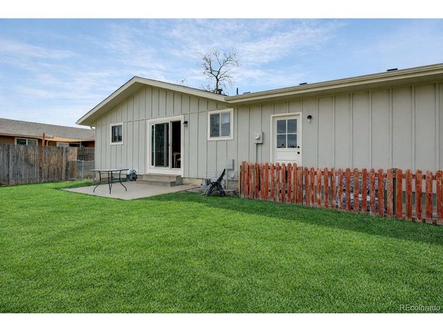 3339 19th St, Greeley, CO 80634