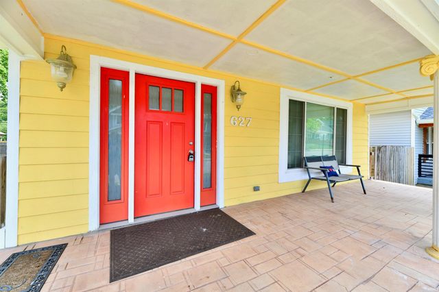 627 N GRAY Street, Indianapolis, IN 46201