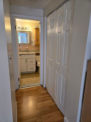 2 Old Colony Lane 8, Arlington, MA 02476