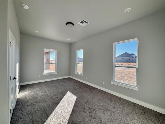10140 NW 100th Street, Yukon, OK 73099