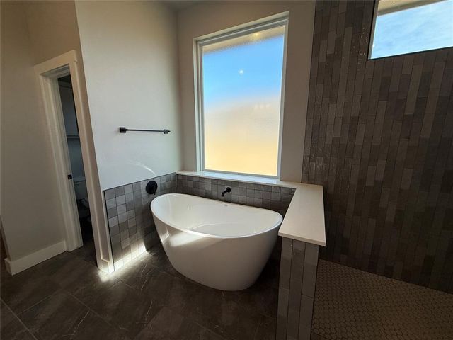 10140 NW 100th Street, Yukon, OK 73099