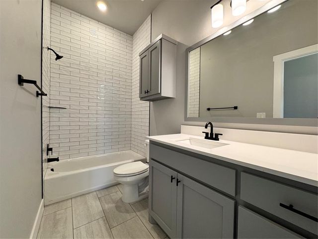 10140 NW 100th Street, Yukon, OK 73099