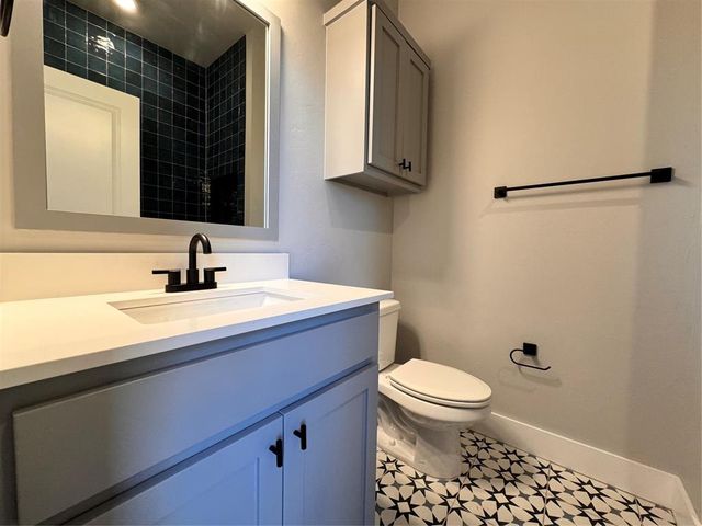 10140 NW 100th Street, Yukon, OK 73099