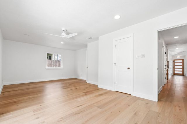 3216 Plantation RD, Austin, TX 78745
