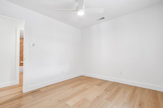 3216 Plantation RD, Austin, TX 78745