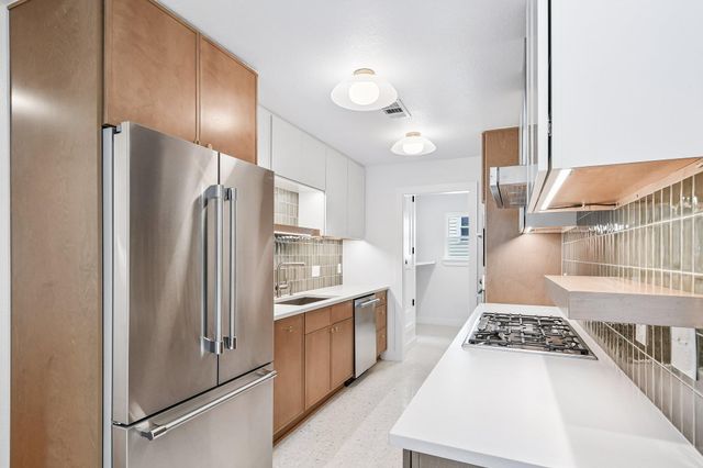 3216 Plantation RD, Austin, TX 78745