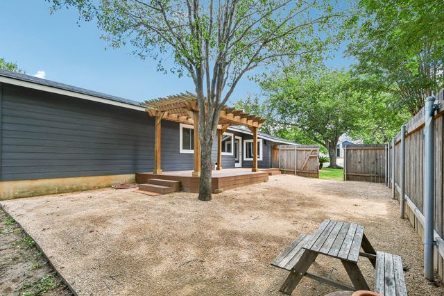 3216 Plantation RD, Austin, TX 78745