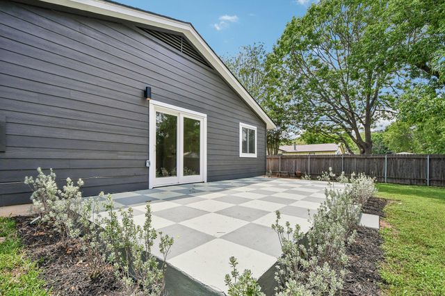 3216 Plantation RD, Austin, TX 78745