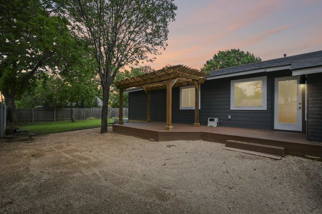 3216 Plantation RD, Austin, TX 78745
