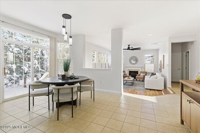 10 Sunshine Way, Jackson, NJ 08527