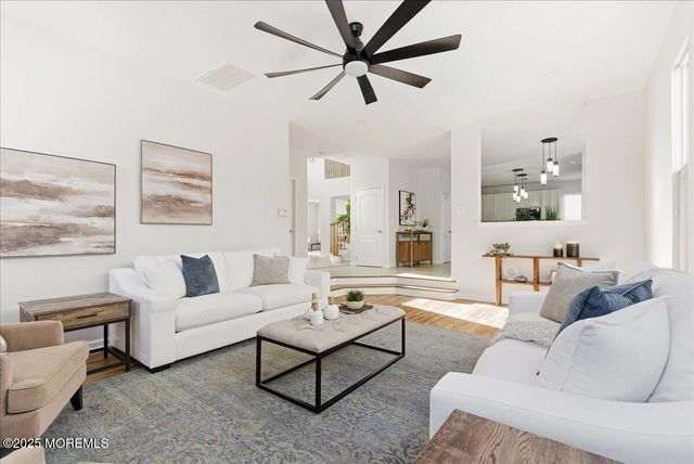 10 Sunshine Way, Jackson, NJ 08527