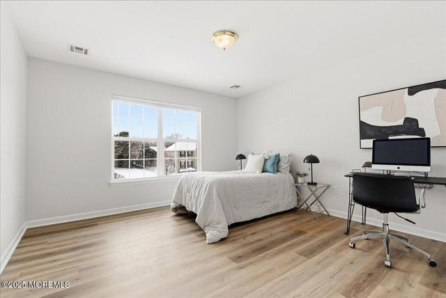 10 Sunshine Way, Jackson, NJ 08527