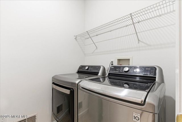 10 Sunshine Way, Jackson, NJ 08527