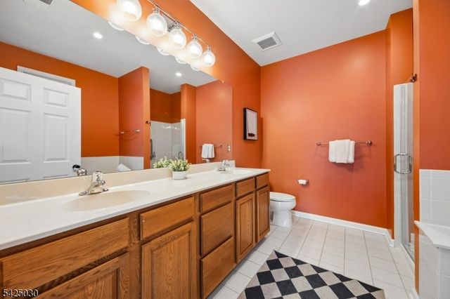 4 Quarry Dr B2, Woodland Park, NJ 07424